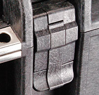 close up of peli 1690 transport cases Easy-open double throw latches