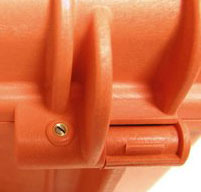 Close up of explorer 5117 cases lid to show how the lid can slide off